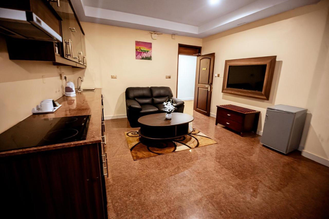 Koki Hotel Kampala Exteriör bild