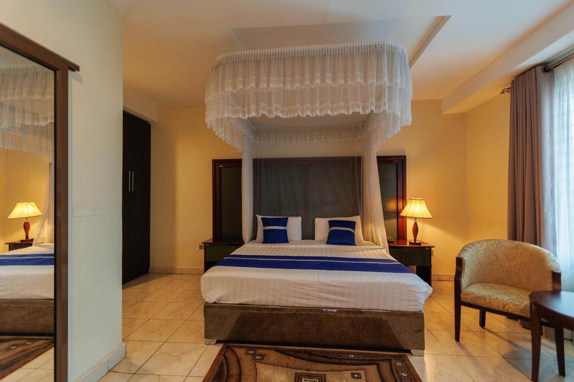 Koki Hotel Kampala Exteriör bild