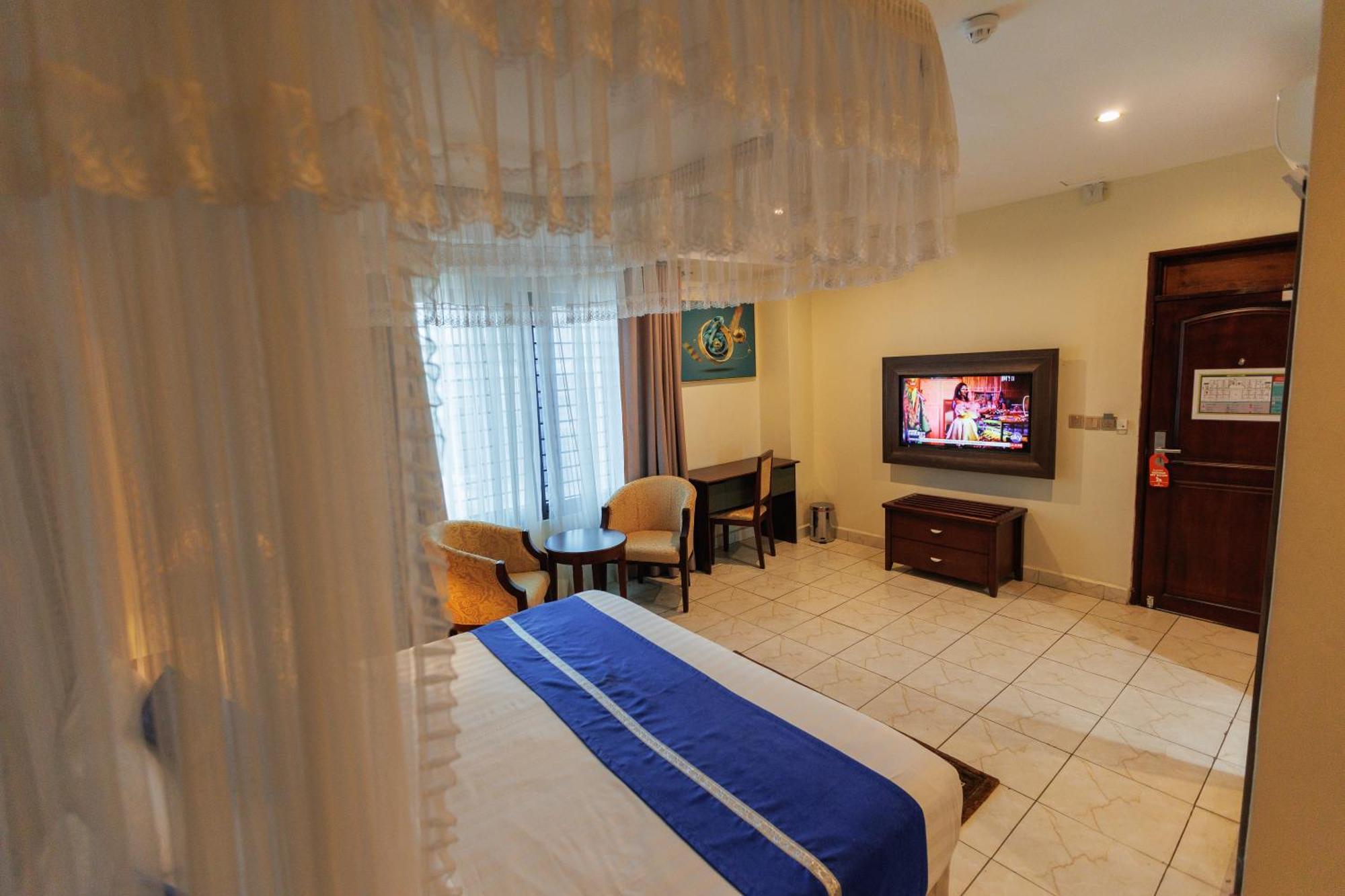 Koki Hotel Kampala Exteriör bild