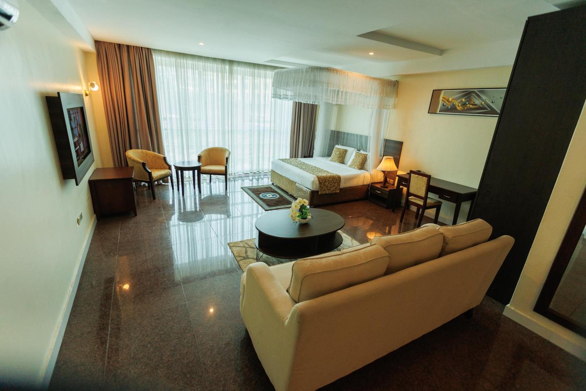 Koki Hotel Kampala Exteriör bild
