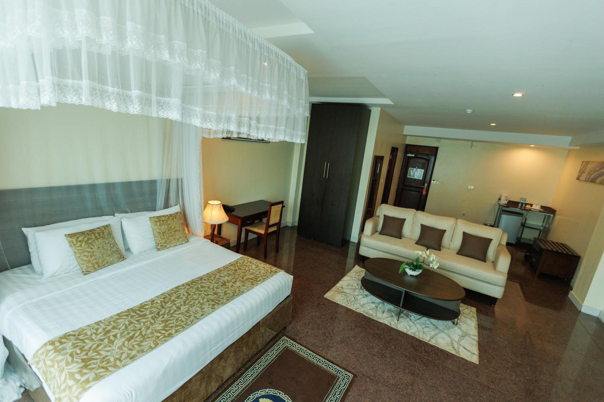 Koki Hotel Kampala Exteriör bild