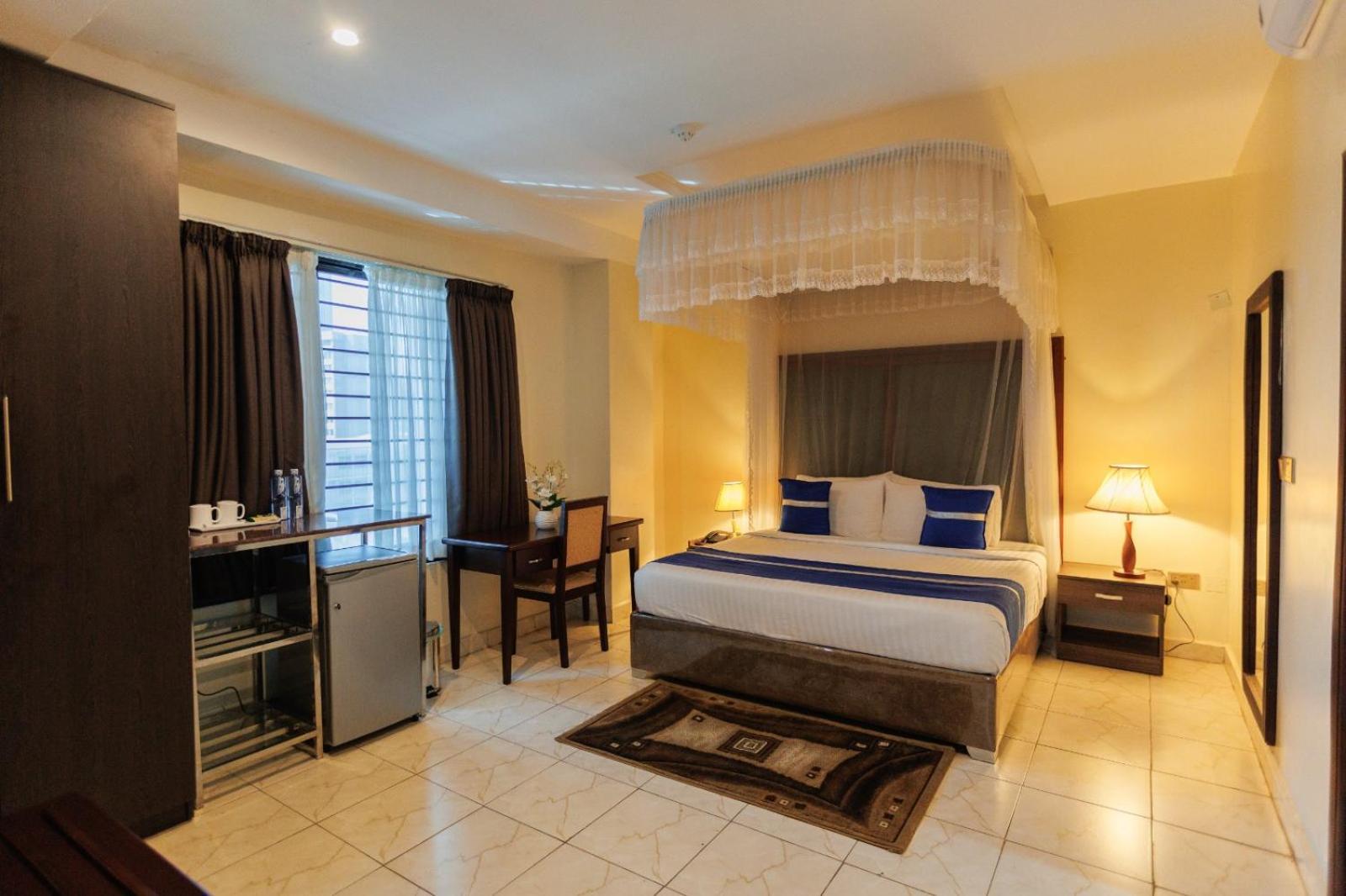 Koki Hotel Kampala Exteriör bild