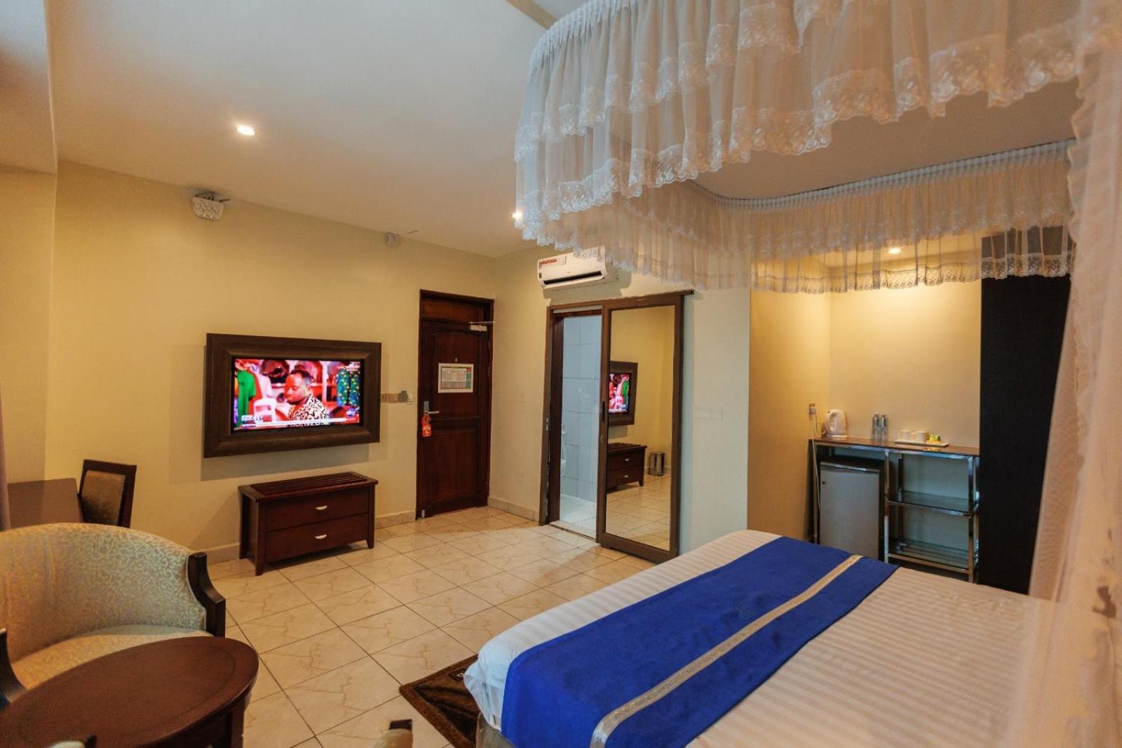 Koki Hotel Kampala Exteriör bild
