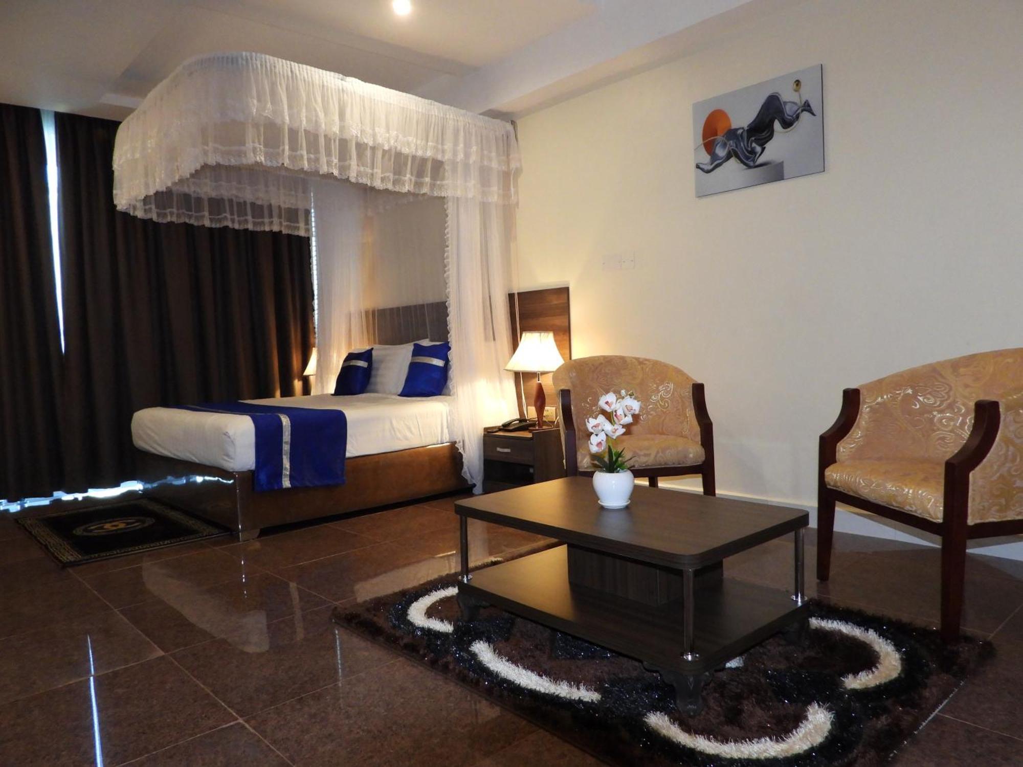 Koki Hotel Kampala Exteriör bild